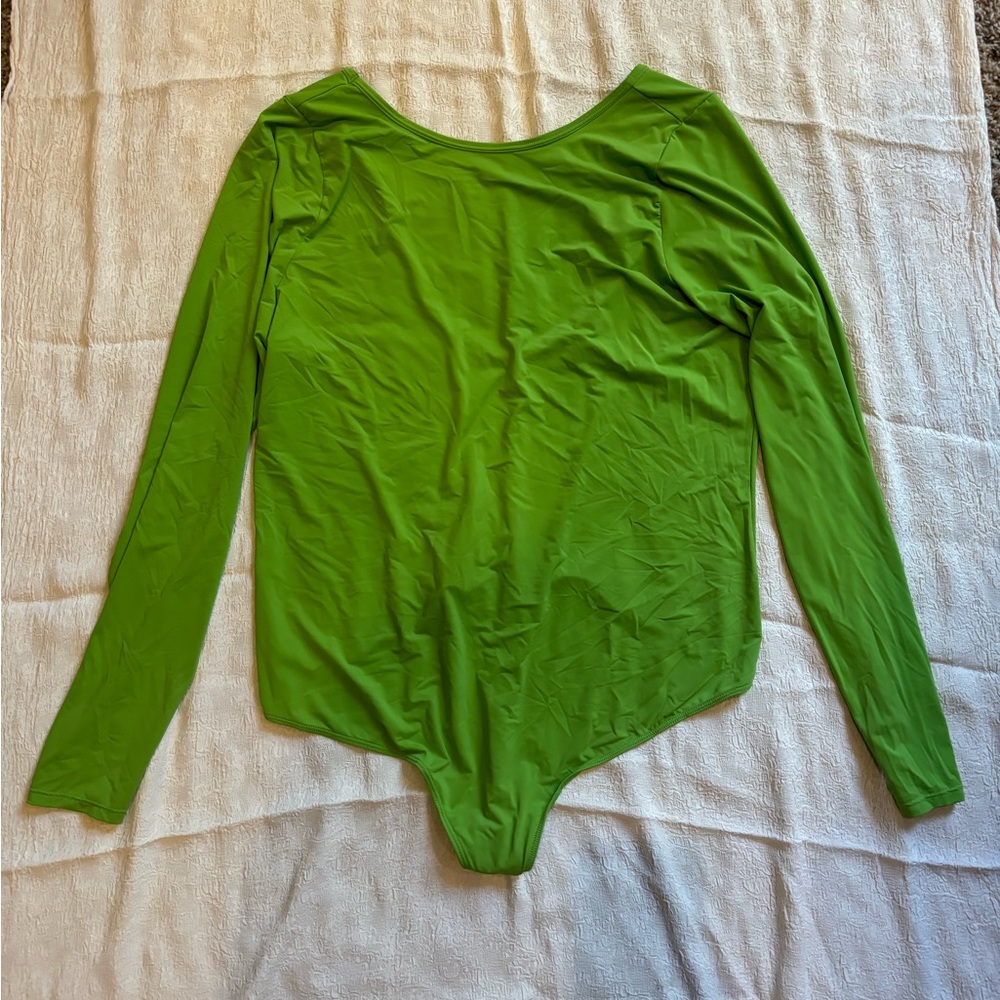 Parade Plus size 90s inspired off the shoulder green bodysuit